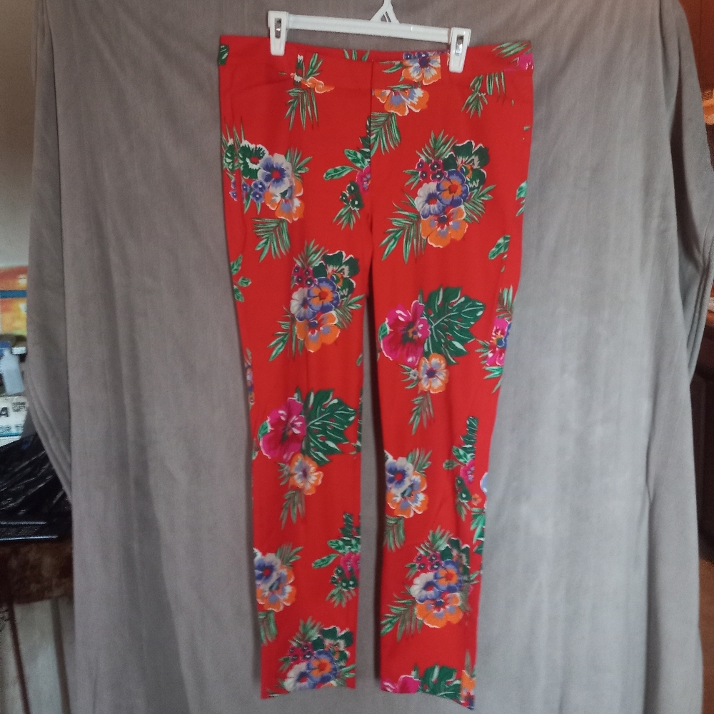 Old Navy Size 16 Red Floral Ankle Pants